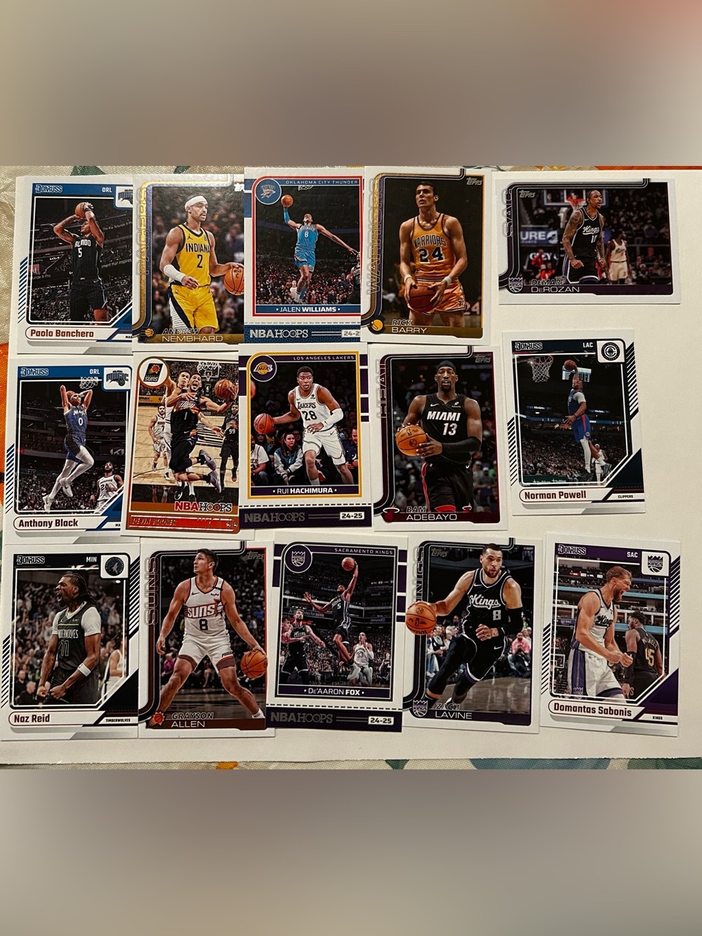 Lot 24 Mixed Team NBA Basketball Cards